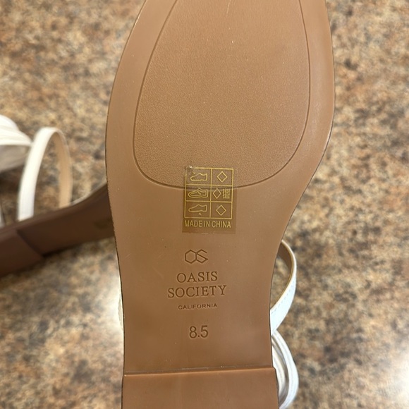 Oasis Society Abril Ankle Strap Sandal White Womens Size 8.5 - Picture 11 of 15